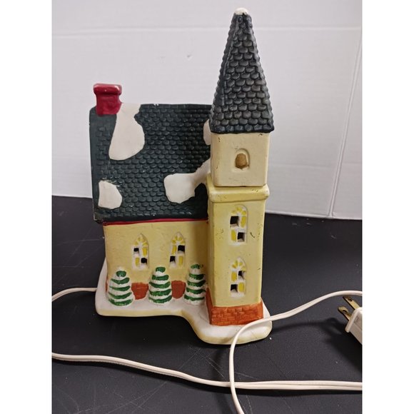 Vintage Light Up Village Church Ceramic Tested Works - Picture 2 of 6